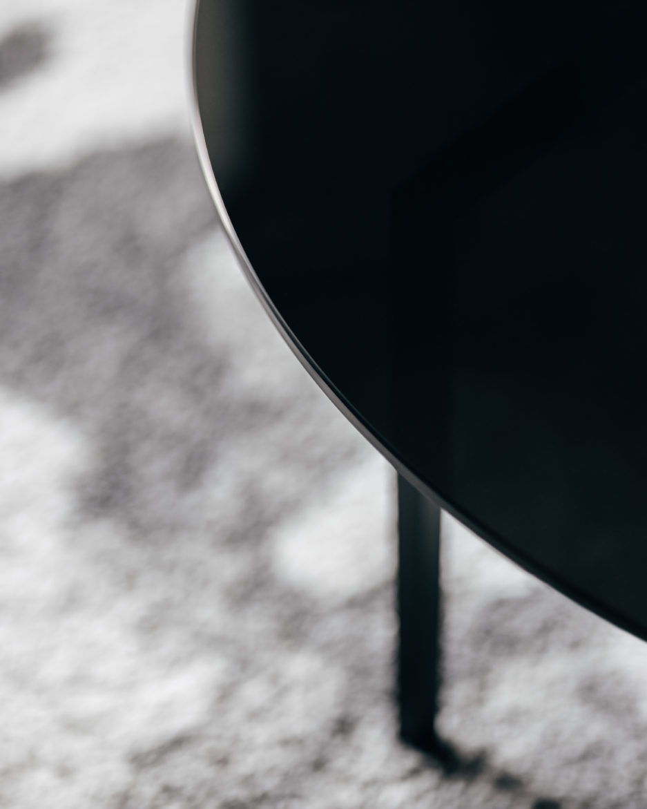 Stolik okrągły HALO Black 90 cm